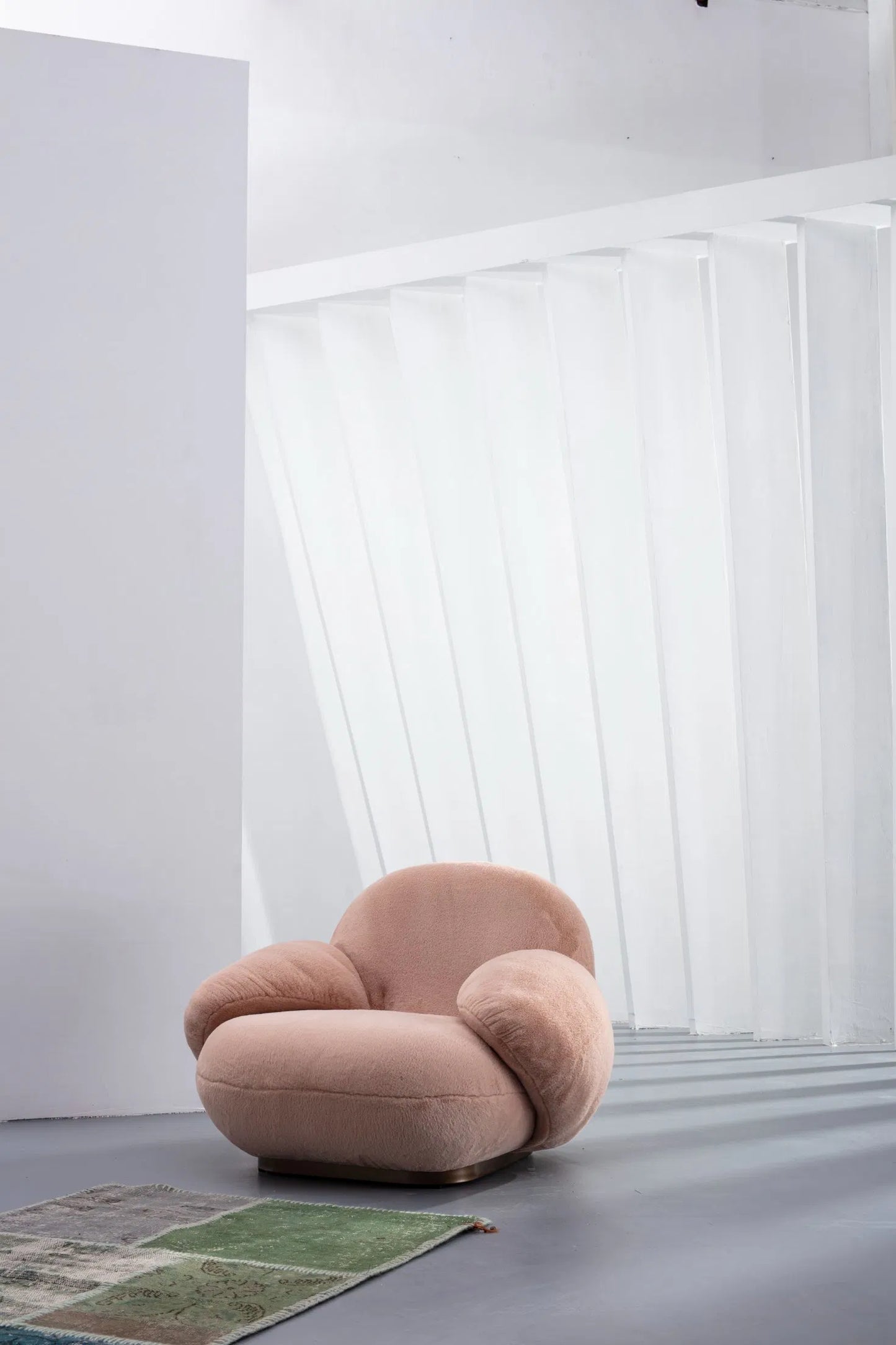 ORRO Fluffy Accent Chair