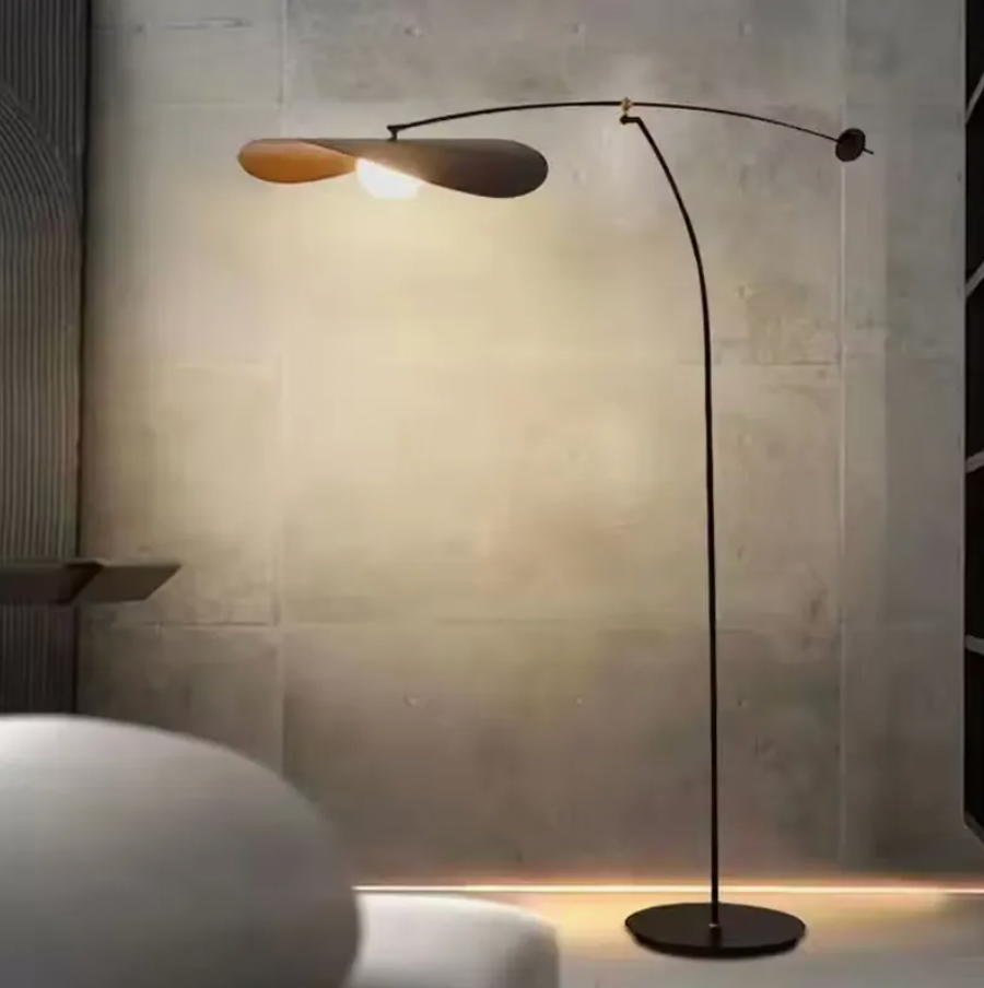 Iron Canti Floor Lamp