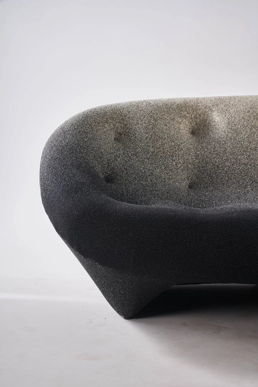 ORRO Seashell Sofa