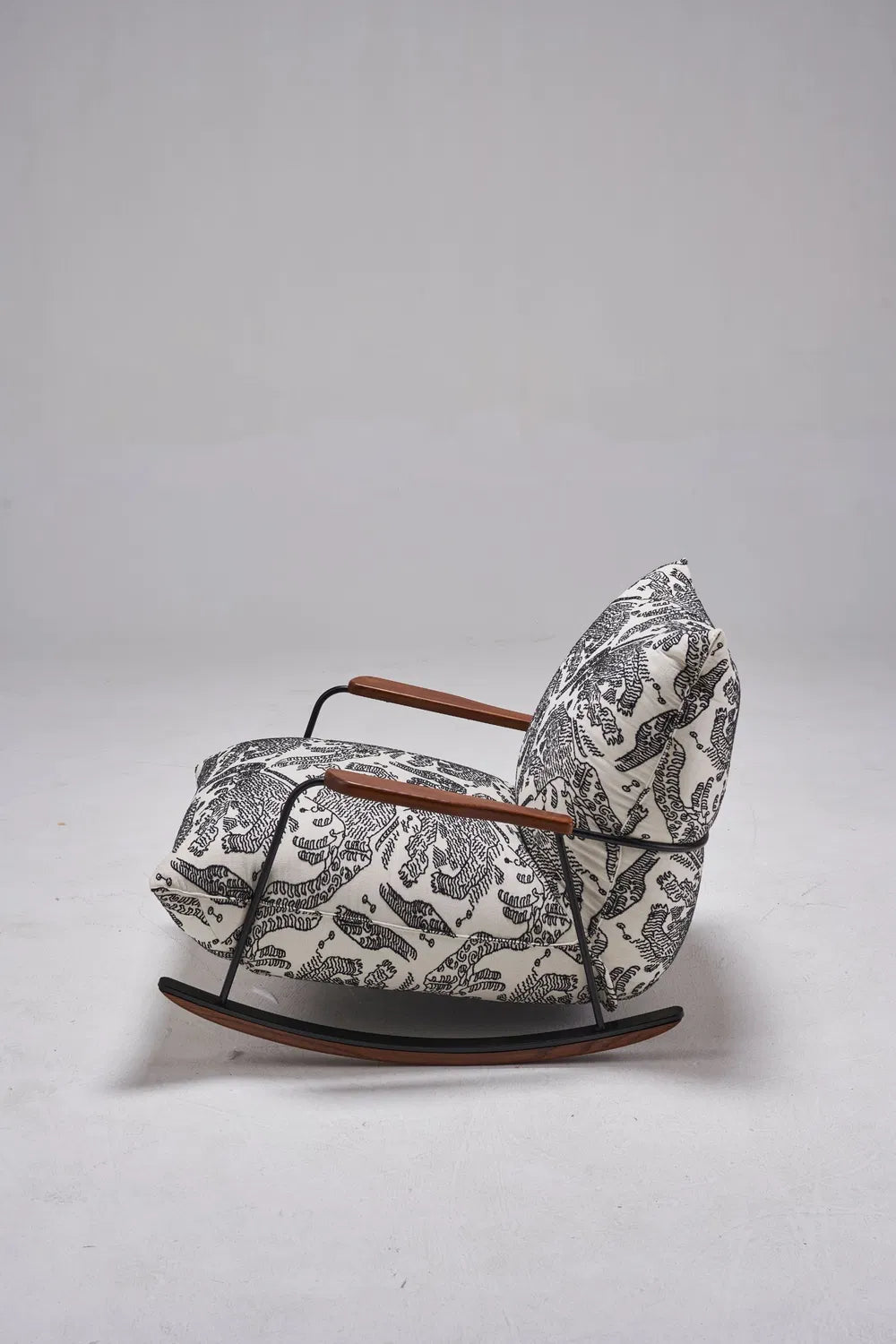 ORRO Drawing Rocking Chair