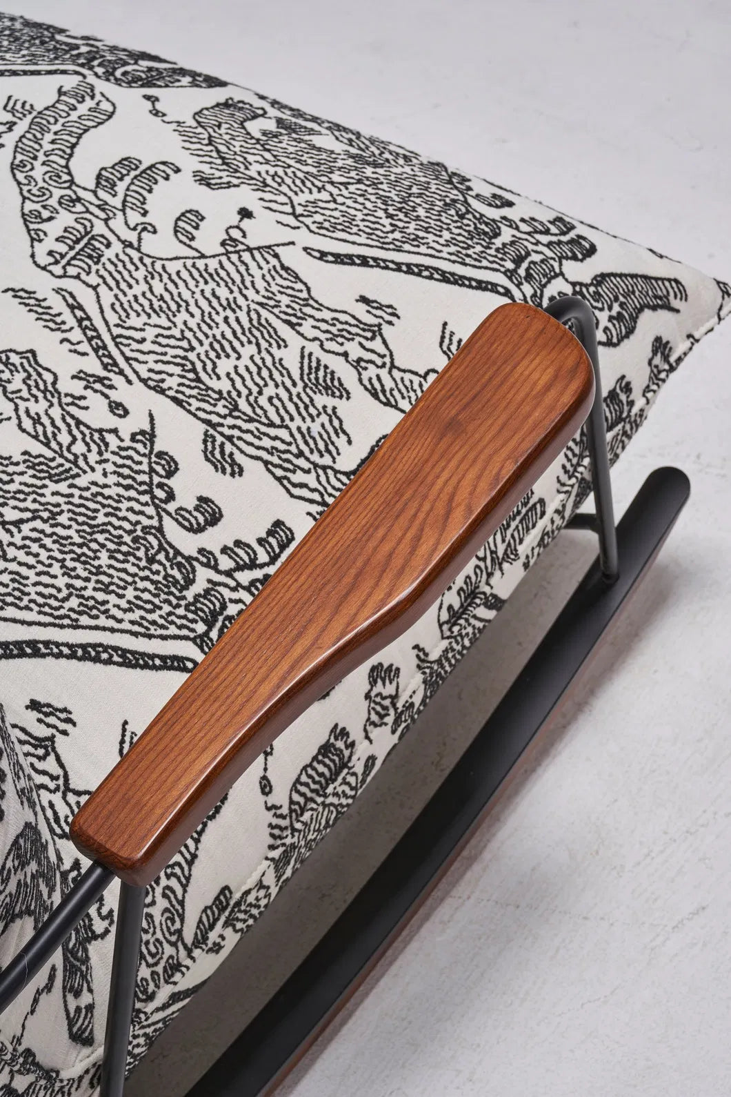ORRO Drawing Rocking Chair