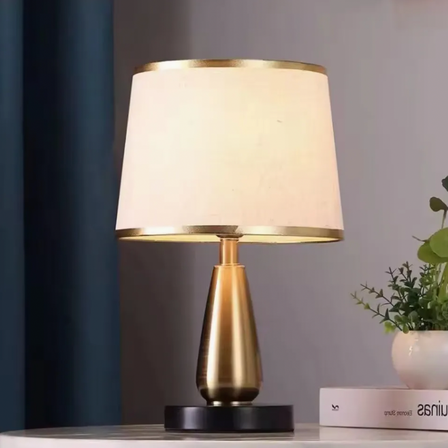 Aisha Lamp